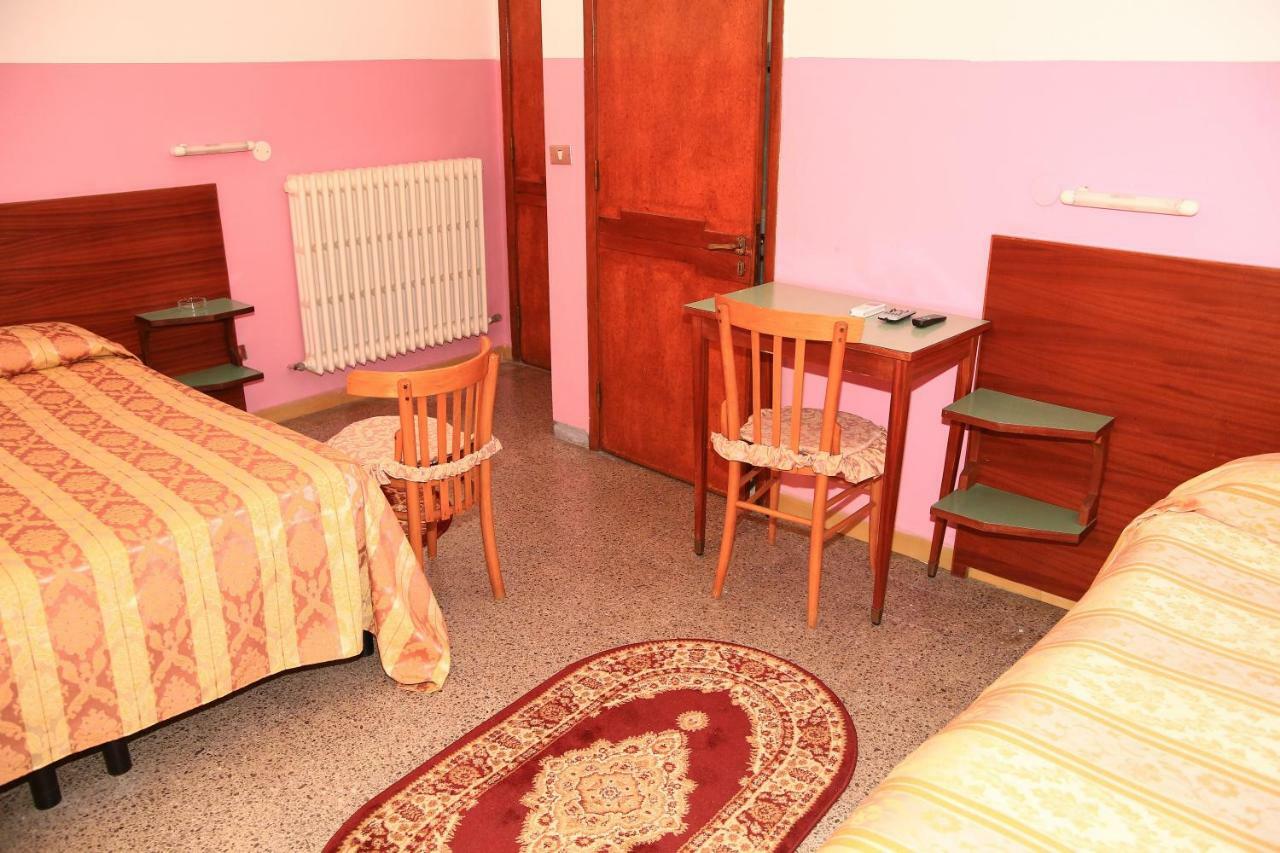 Hotel San Vincenzo Soverato Marina Eksteriør billede